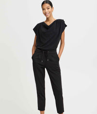 B.YOUNG RIZETTA 7/8 TROUSERS IN BLACK WITH SILVER STRIPE ON THE SIDE